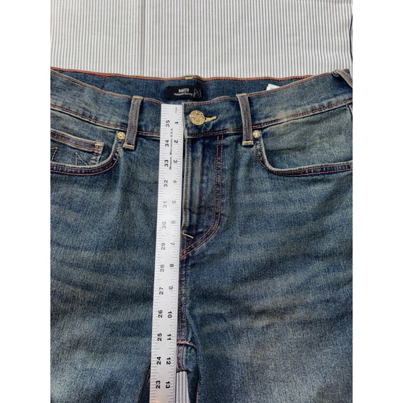 True Religion Rocco Mens Relaxed Skinny Jeans Medium Wash Size 33 - Picture 9 of 11